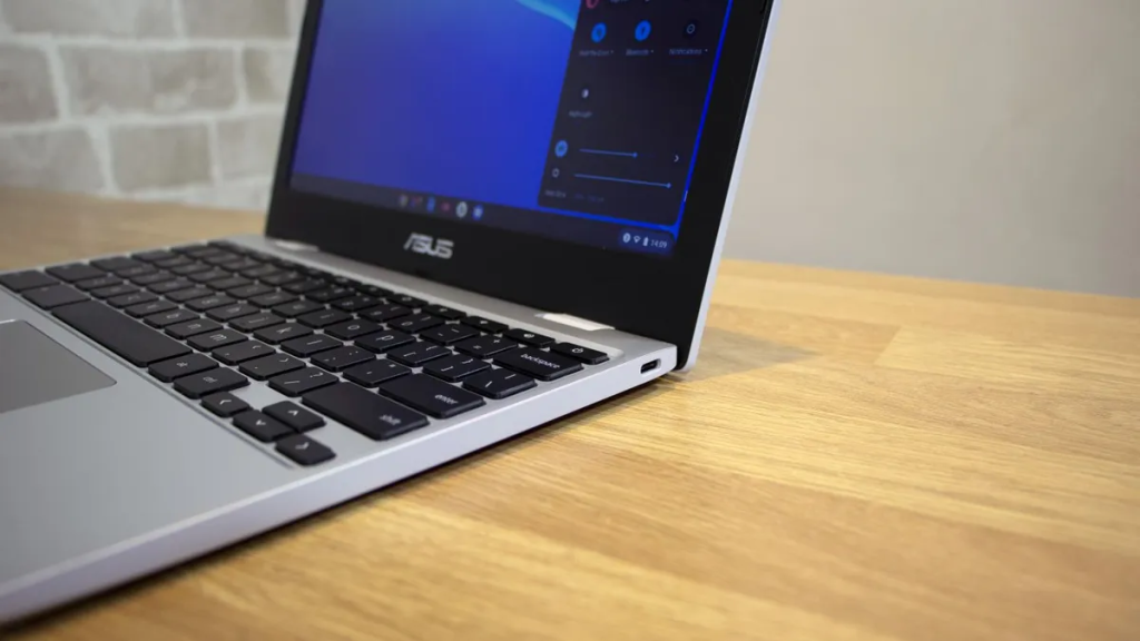 Asus Chromebook CX1400CKA Review sides